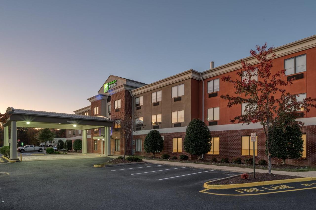 Holiday Inn Express Hotel & Suites Thornburg-S. Fredericksburg, An Ihg Hotel Exterior photo