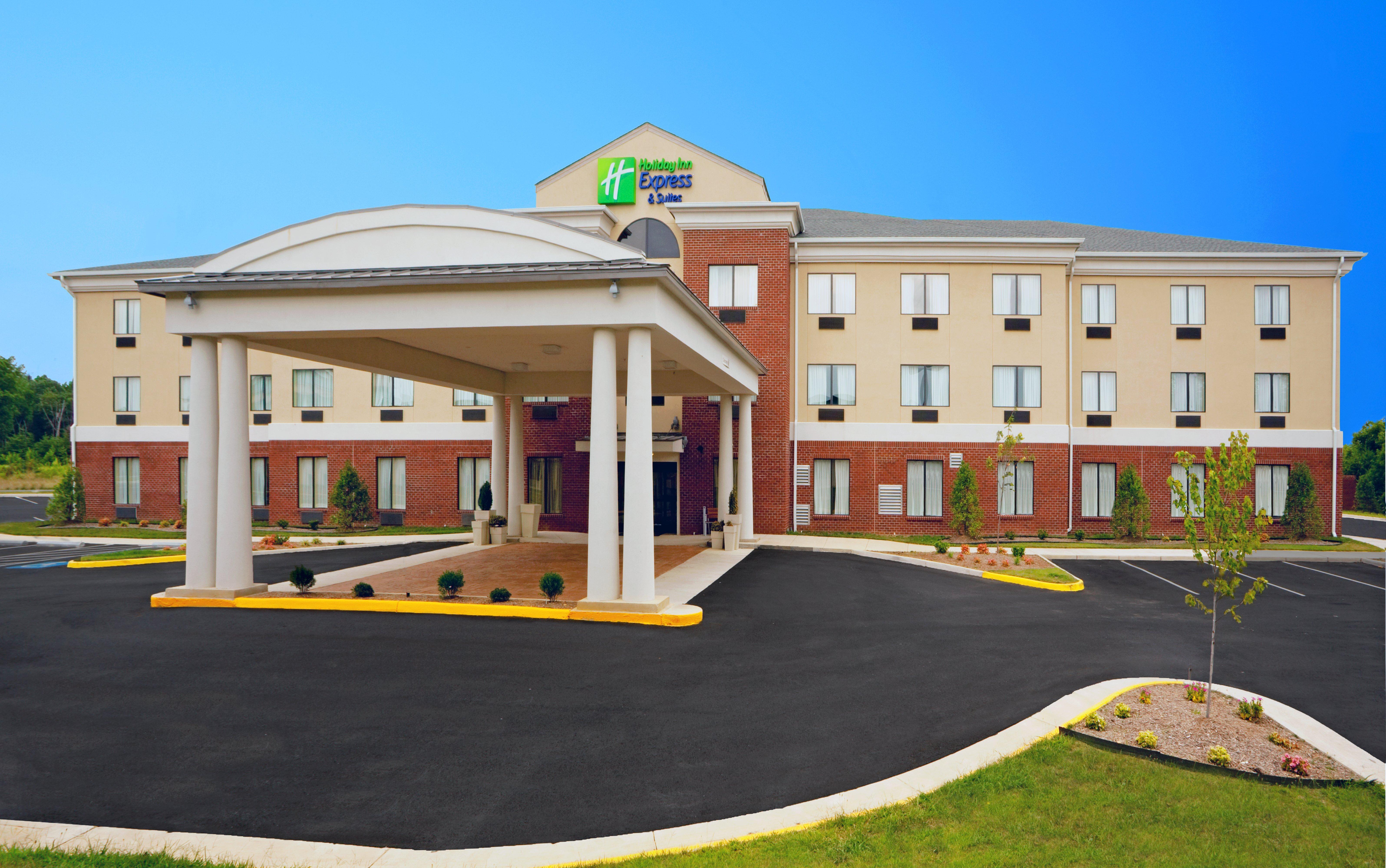 Holiday Inn Express Hotel & Suites Thornburg-S. Fredericksburg, An Ihg Hotel Exterior photo